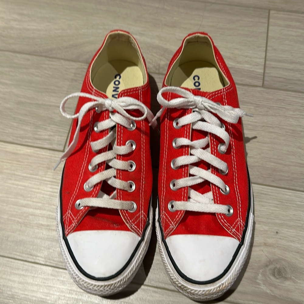 Converse shoes in Red Size 7.5 in men’s and 9.5 in women’s